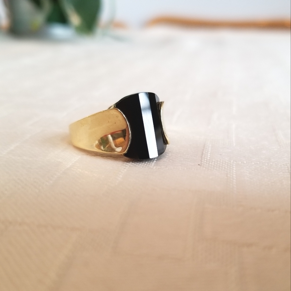 10k Yellow Gold Chunky Onyx Ring Size 7 Dinner Ring Gemstone Fashion Jewlery